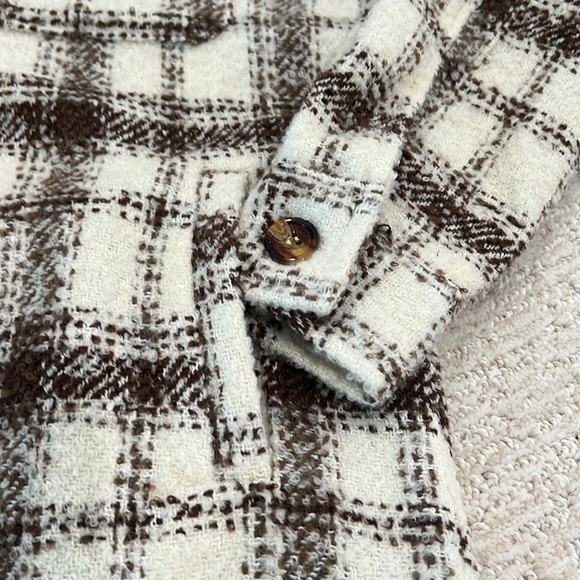 Jess Crum by Hazel & Olive This Moment Cream Brown Plaid Shacket Jacket New - Picture 4 of 9